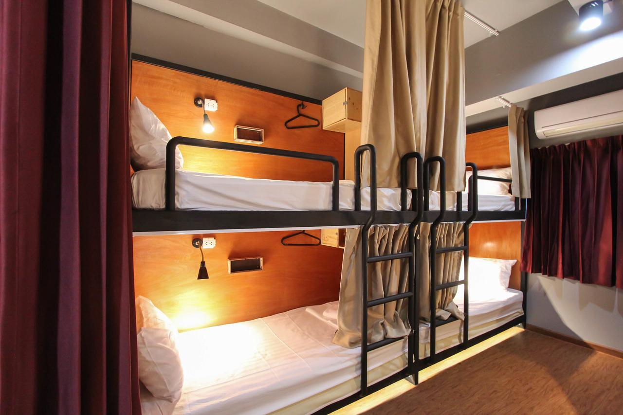 Thonglor Travellers Hostel And Cafe Μπανγκόκ Εξωτερικό φωτογραφία
