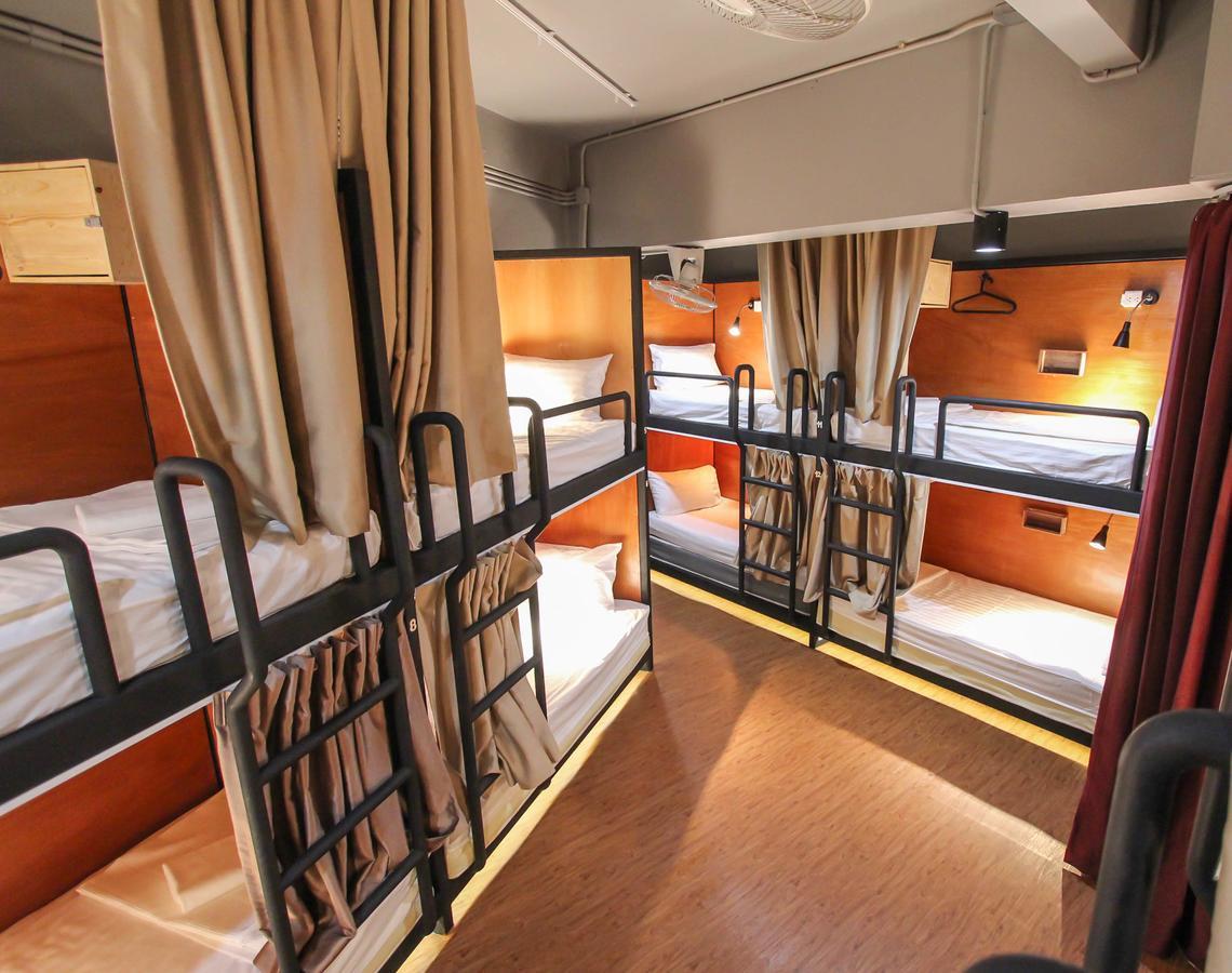 Thonglor Travellers Hostel And Cafe Μπανγκόκ Εξωτερικό φωτογραφία
