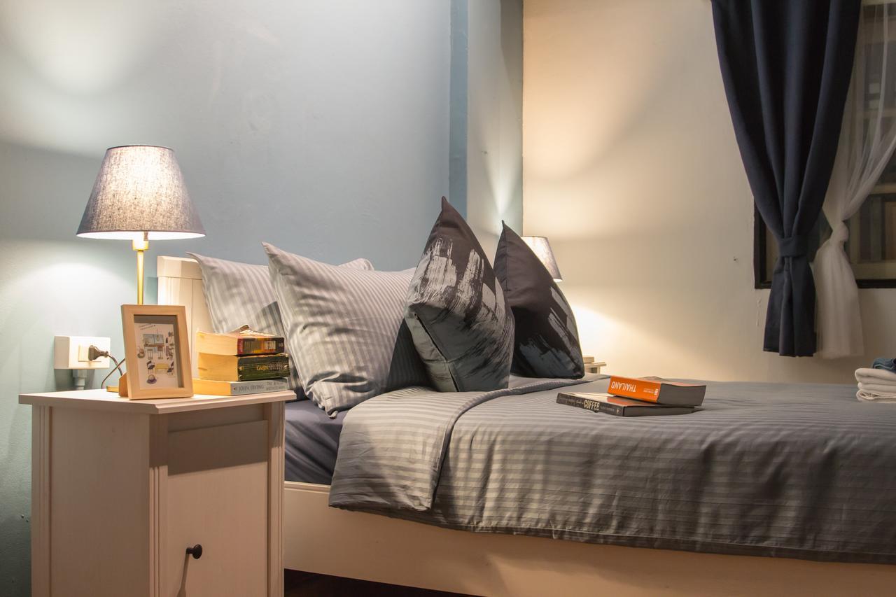 Thonglor Travellers Hostel And Cafe Μπανγκόκ Εξωτερικό φωτογραφία